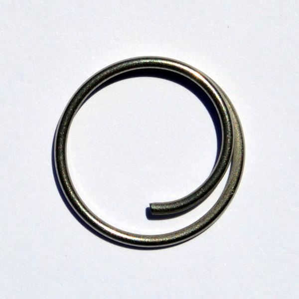 RF686 - Ronstan Split Ring 14mm